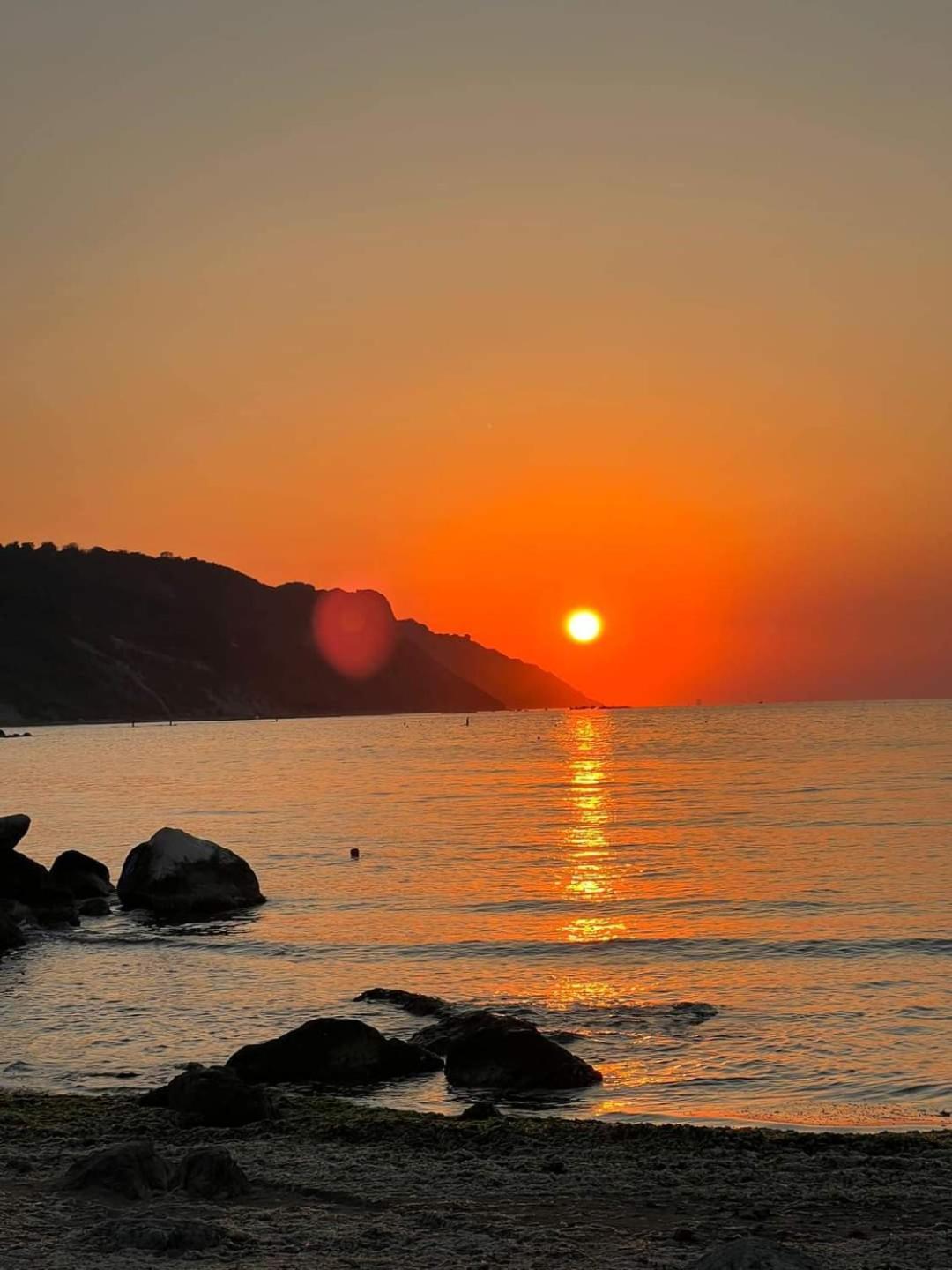Appartamento Azzurro Πέζαρο Εξωτερικό φωτογραφία